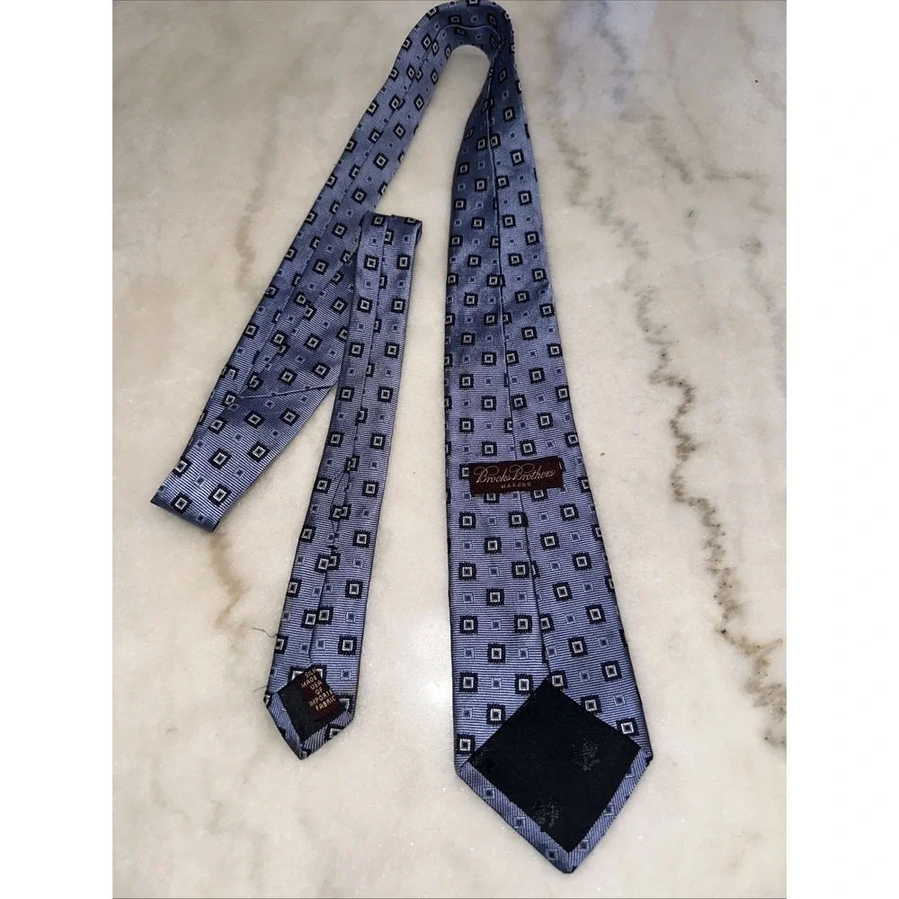 Brooks Brothers Stain Resistant Tie Men's Geometric Silk Necktie Handmade In USA